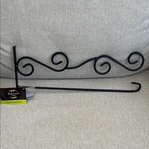 NWT Briarwood Lane Outdoor Black Scroll Wrought Iron Garden Flag Bracket